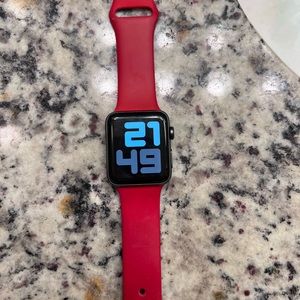 42 mm Nike Apple Watch SE
